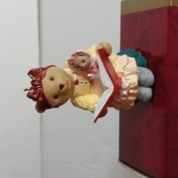 Hallmark Keepsake Ornaments, The Bearingers, Bearnadette Bearingers, - Picture 3 of 4